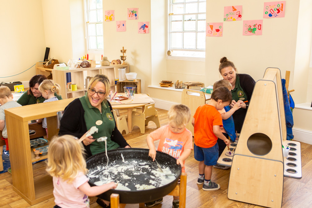 acorns-nursery-school-cirencester-pre-school-1-2