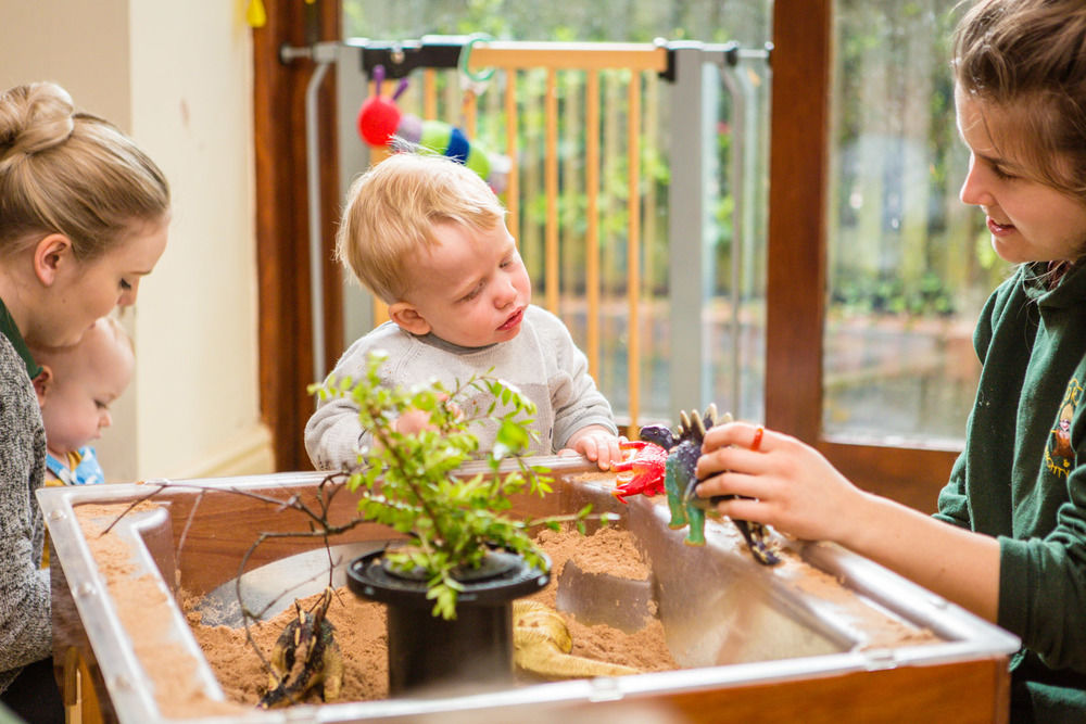 acorns-nursery-school-cirencester-babies-16