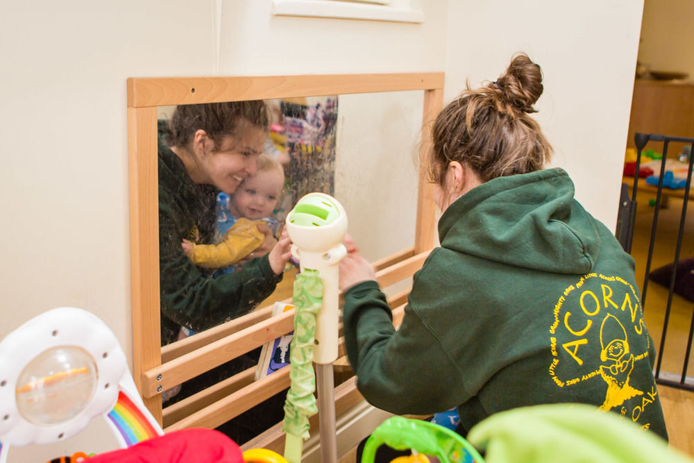 acorns-nursery-school-cirencester-babies-30