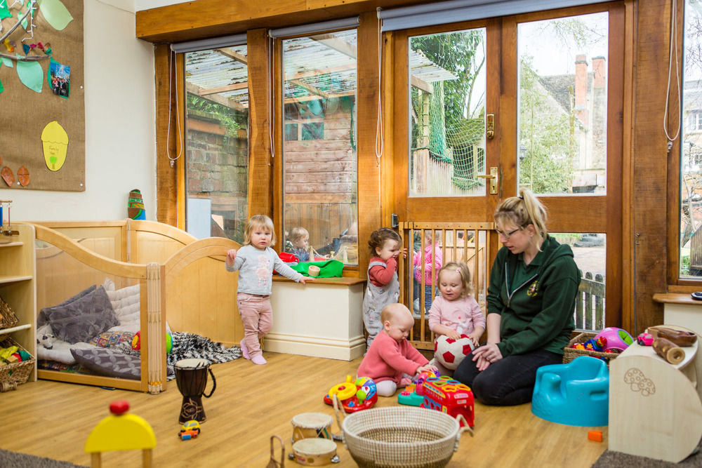 acorns-nursery-school-cirencester-babies-32