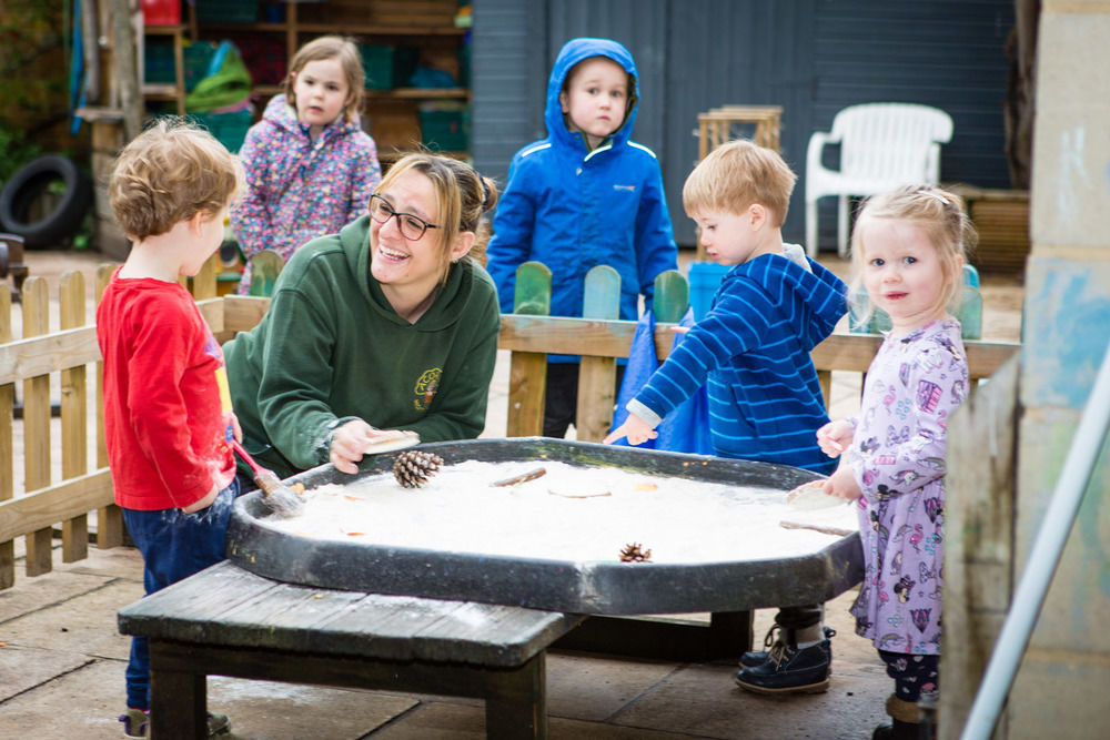 acorns-nursery-school-cirencester-toddlers-23